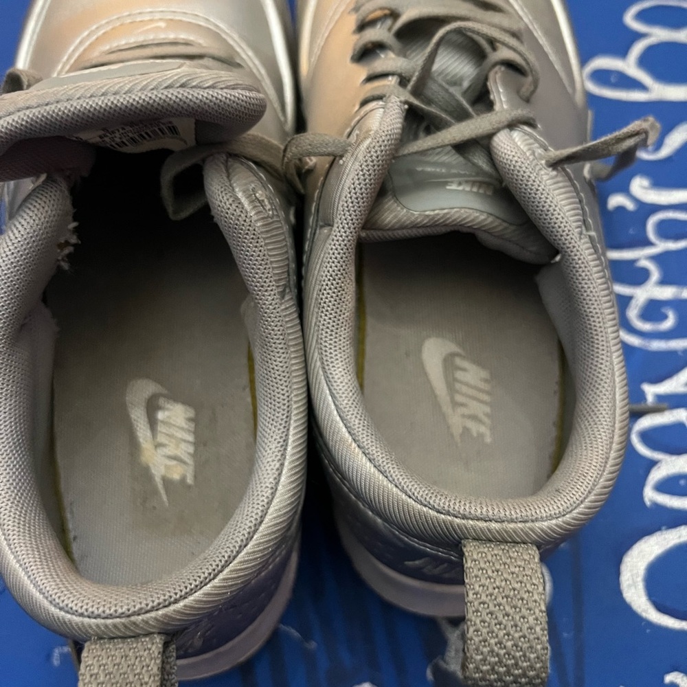 Nike 7.5 Women’s Shoes